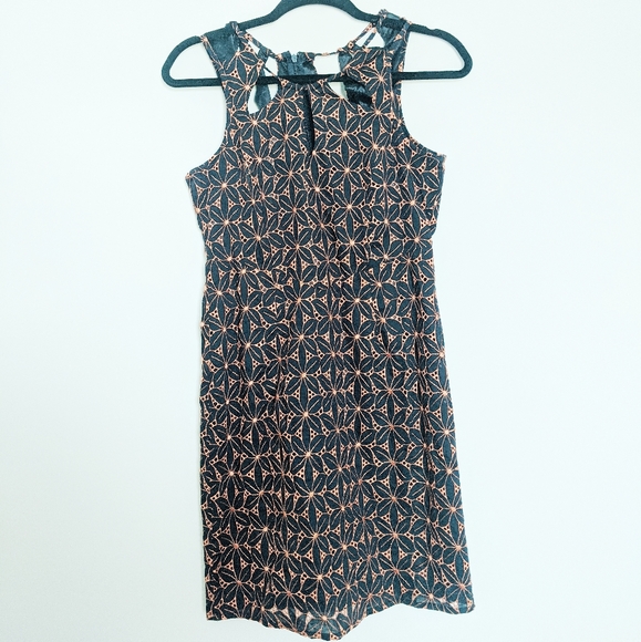 C. Luce Dresses & Skirts - C. Luce key hole neckline blue bodycon dress